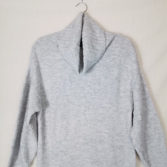 EXPRESS Acrylic Mini Turtleneck Sweater Dress‎ Size XSmall in Grey Heather - Picture 4 of 16